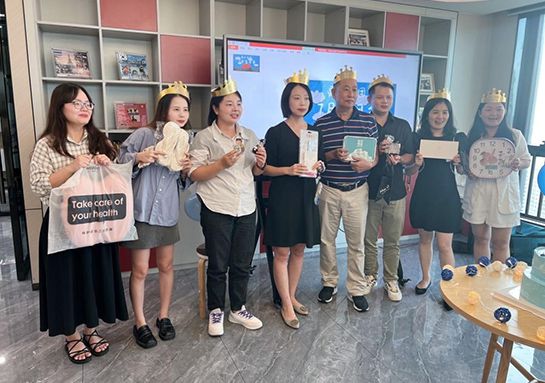 快乐之蓝，，，最先绽放